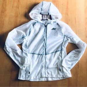SKECHERS Performance Light weight Hoodie Jacket  M